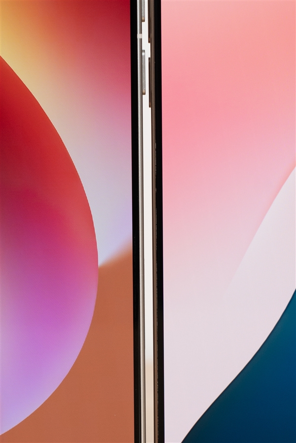 OPPO Find X8 Ultra黑边竟比iPhone 16 Pro Max更窄？三年一亿的研发成果曝光  第2张