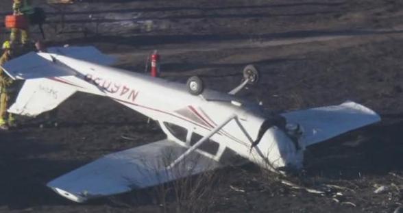 飞机侧翻、乘客倒挂逃生！达美航空坠机事件惊险全程曝光，你见过这样的硬着陆吗？