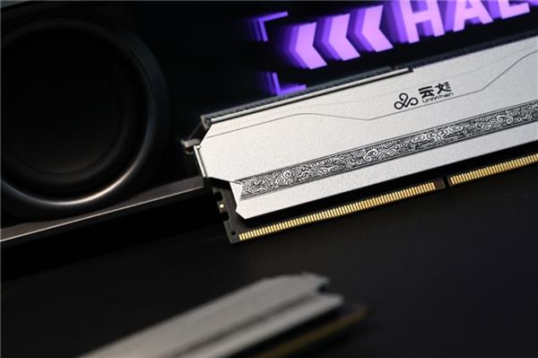 DDR5内存新突破！云彣神凝系列如何实现6000 MT/s频率与CL28时序的完美结合？  第4张