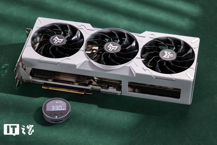 影驰GeForce RTX 5070 Ti圣刃震撼首发，性能突破极限，你准备好了吗？  第15张