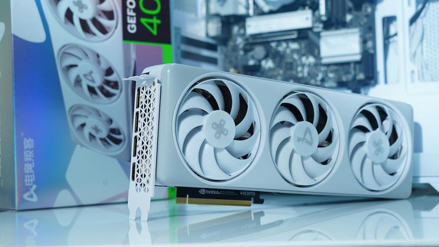 AX电竞叛客RTX 5070 Ti X3W：性能骇客的冷静输出，能否颠覆你的游戏体验？  第4张