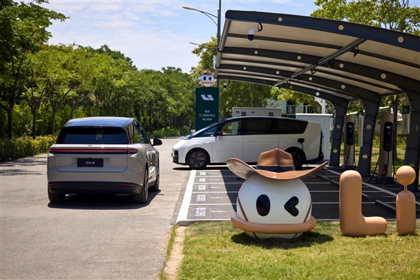 理想汽车5C超充站达2500座！10分钟500公里充电速度有多惊人？  第6张