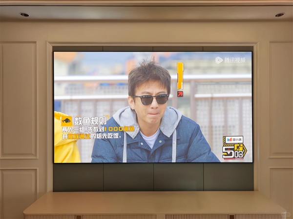 投影仪直接投白墙真不伤眼？护眼要素及2025推荐大揭秘  第9张