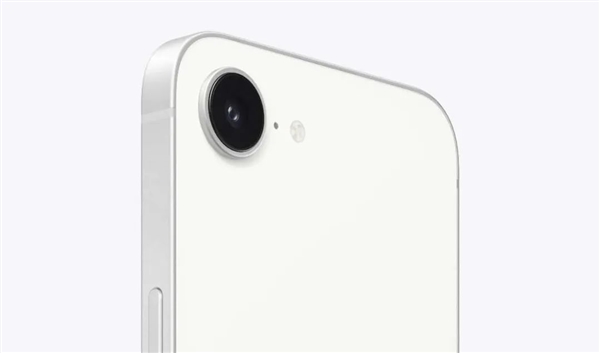 最低价iPhone来了！iPhone 16e能否成为你的下一部手机？  第13张