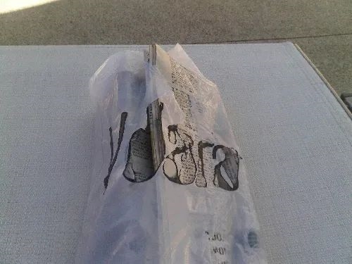 49 岁律师泳池边突感不适，难道被扔进放大镜底下？  第3张
