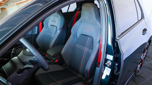 大众高尔夫GTI 50周年特别版，这波升级操作你怎能不关注？  第15张