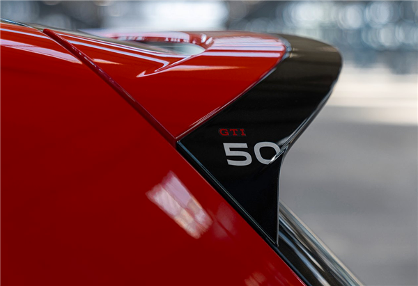 大众高尔夫GTI 50周年特别版，这波升级操作你怎能不关注？  第3张