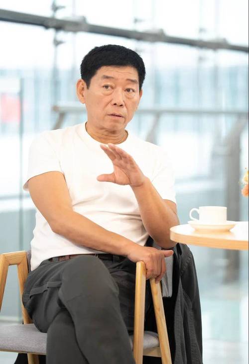 长城汽车豪掷40亿奖金，人均5万！董事长魏建军为何亲自为员工盛饺子？  第6张