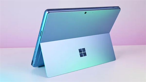 微软新款Surface Pro和Laptop即将发布，能否超越iPad Pro？  第9张