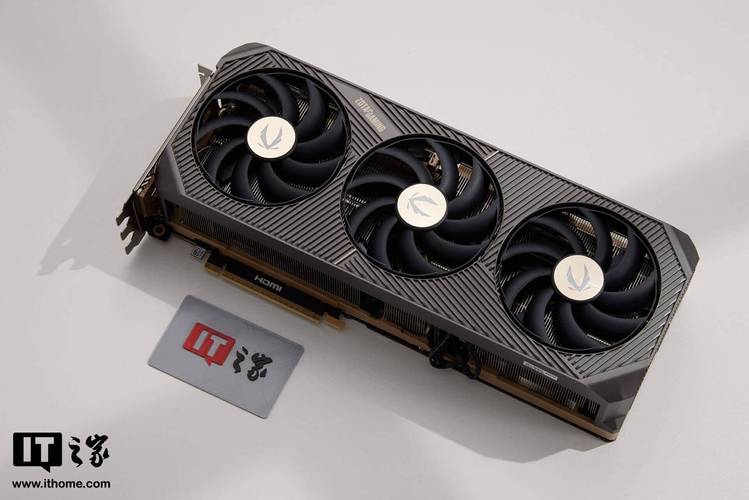 索泰GeForce RTX 5090 D SOLID OC显卡首发评测：新时代卡皇的性能究竟有多强？  第15张